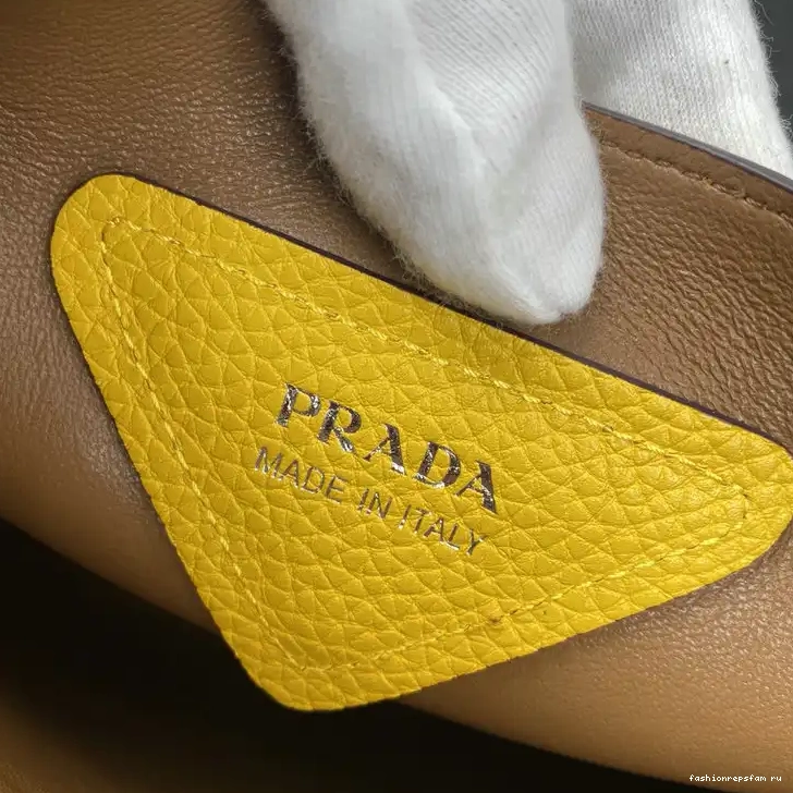 Fashionrepsfam ru Prada 2204YA0046 Bag 0811